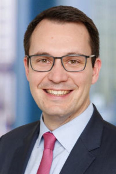 Dr. Christian Lindfeld